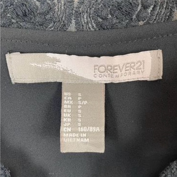 Forever21 blouse size small - Picture 2 of 4